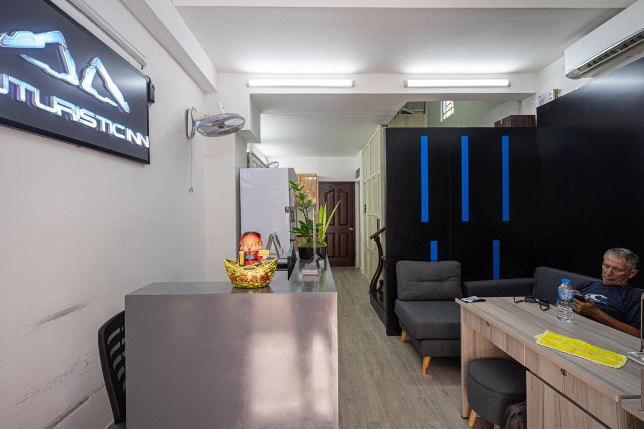 Futuristic Inn Хошимин Экстерьер фото